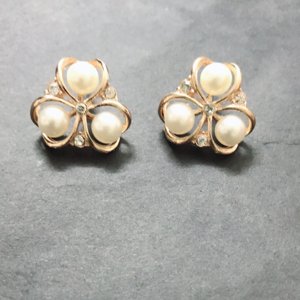Woman earrings